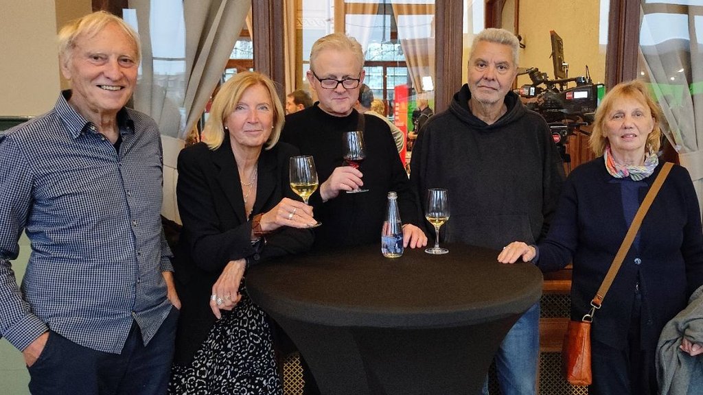 Senioři na palubě vybírají nové vedení